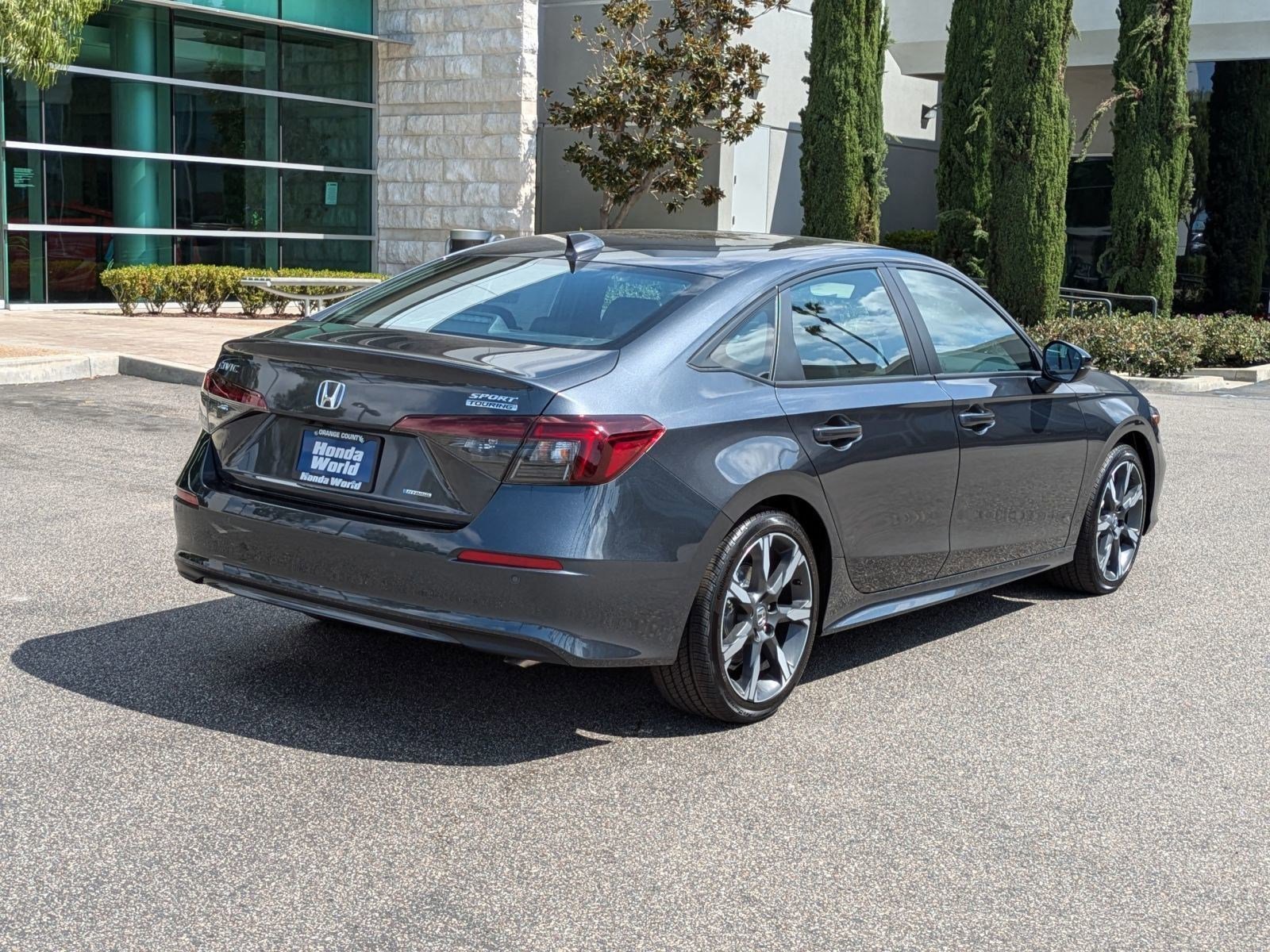 2026 Honda Civic Sport Touring Hybrid photo 4