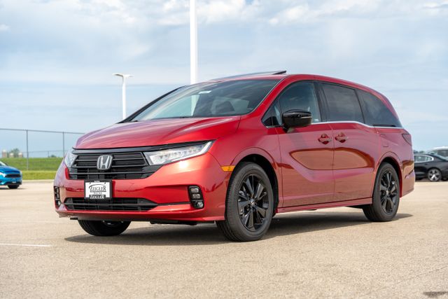 2026 Honda Odyssey photo 3
