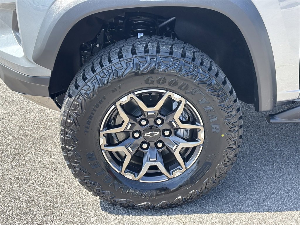 2026 Chevrolet Colorado ZR2 photo 9