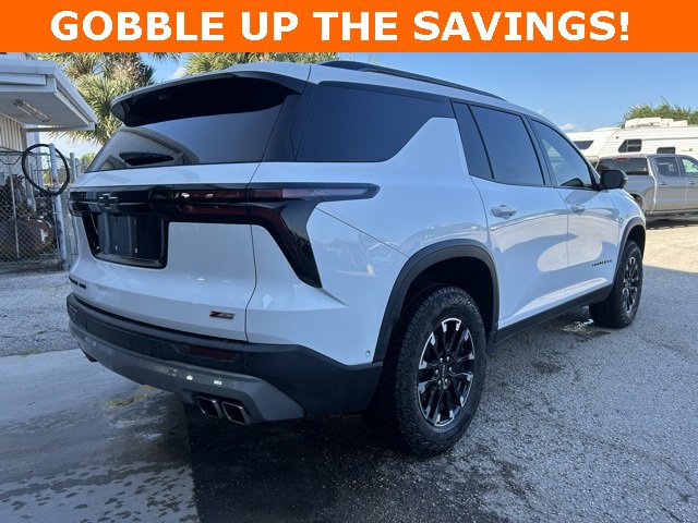 2024 Chevrolet Traverse Z71 photo 3