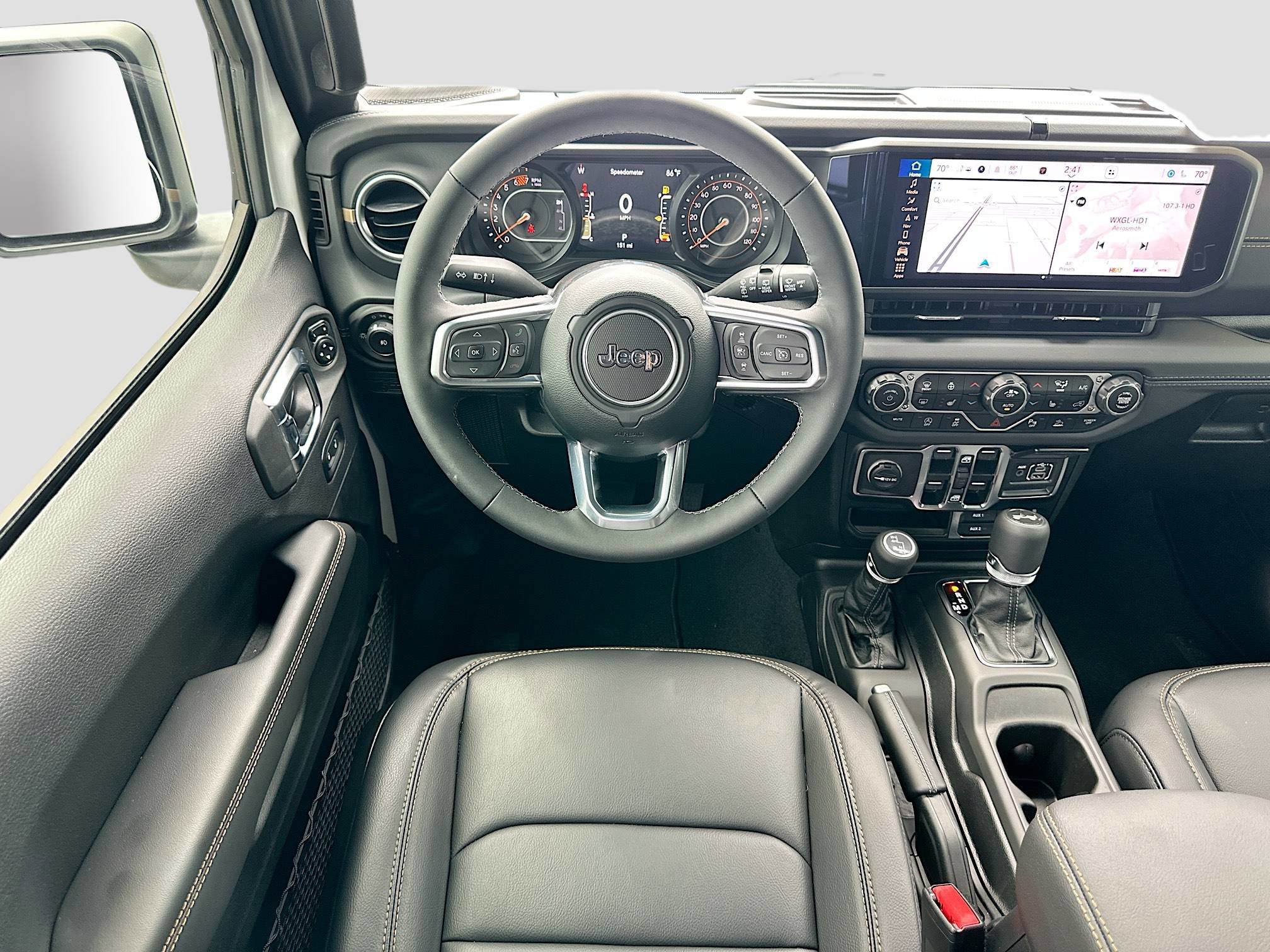 2025 Jeep Wrangler Sahara photo 15