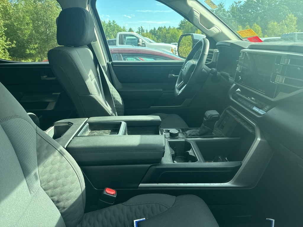 2024 Toyota Tundra SR5 photo 2