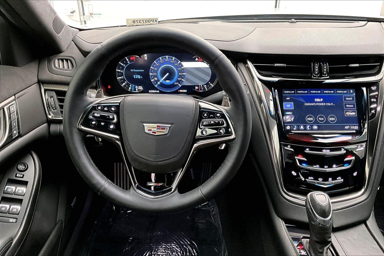2017 Cadillac CTS V Sedan photo 3