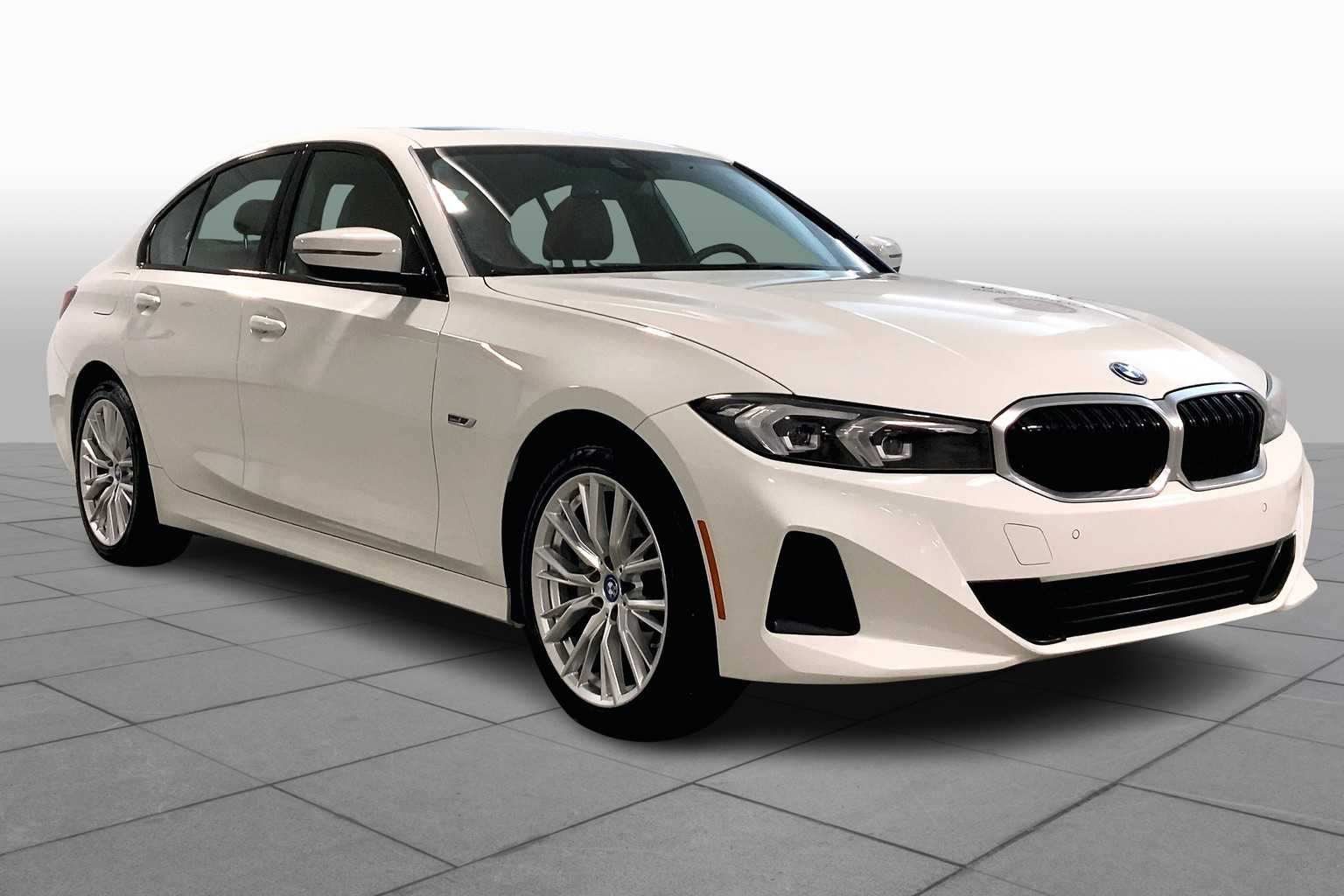 Used 2023 BMW 3 Series 330e with VIN 3MW39FS03P8C99967 for sale in Kansas City