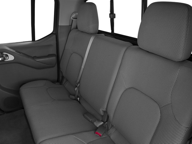 2016 Nissan Frontier SV photo 13