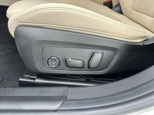2025 Bmw 330i photo 15