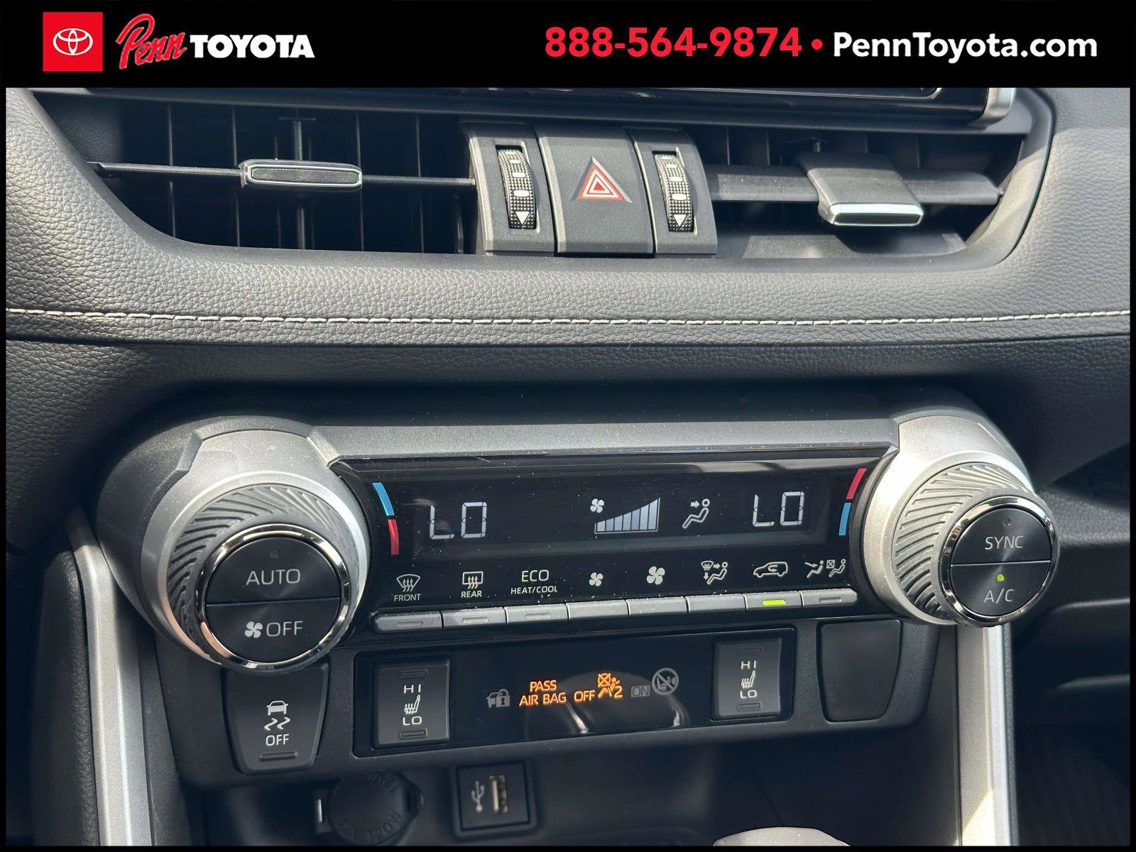 2023 Toyota RAV4 Hybrid XLE Premium photo 25