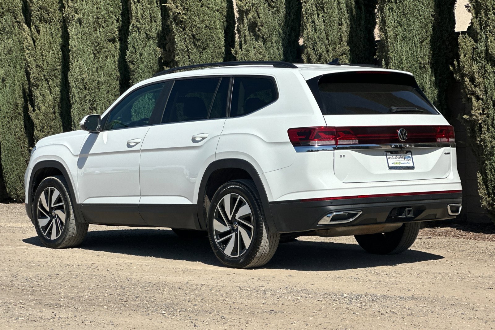 2024 Volkswagen Atlas SE Technology photo 6