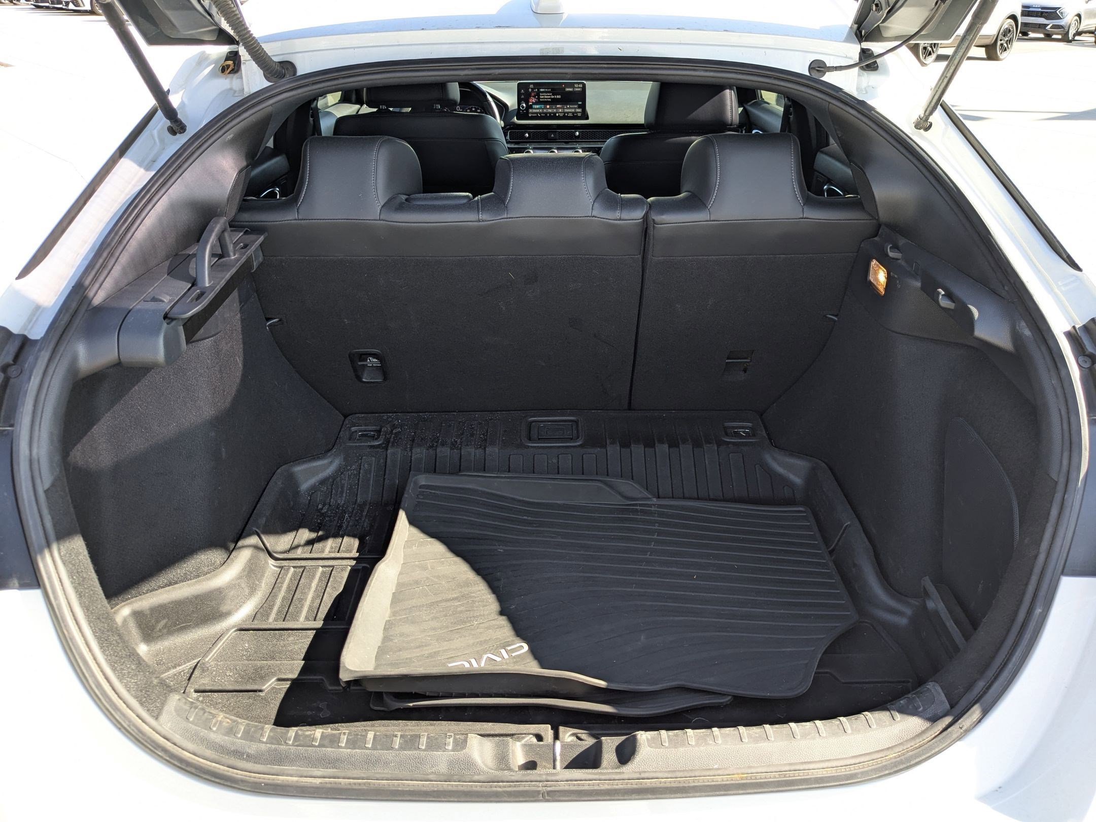 2022 Honda Civic Hatchback Sport Touring photo 22