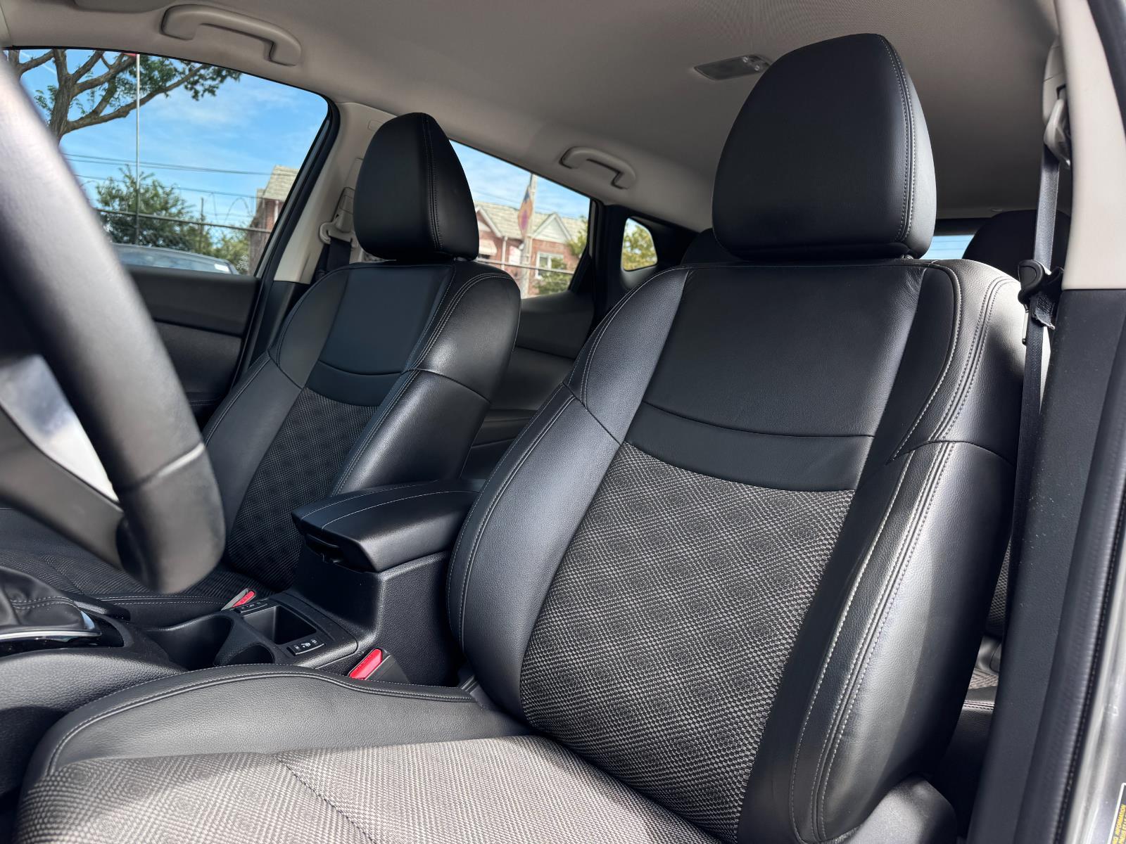 2022 Nissan Rogue Sport SV photo 16