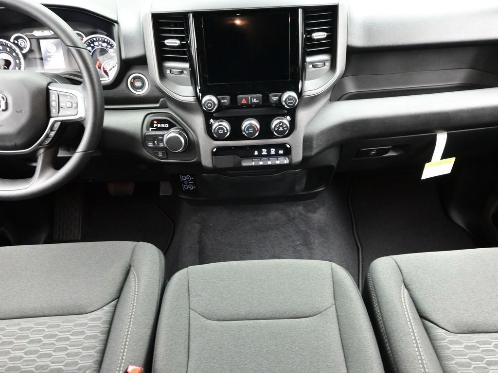 2025 Ram 1500 Tradesman photo 10