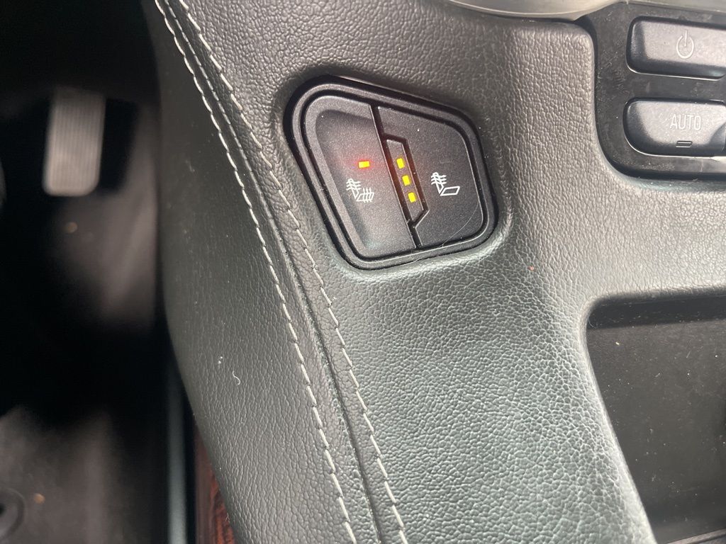 2019 Gmc Yukon SLT photo 32