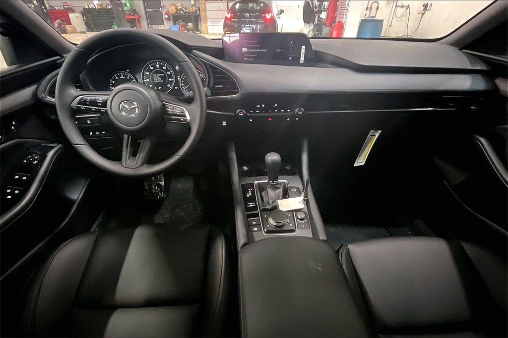 2026 MAZDA MAZDA3 - Image 4