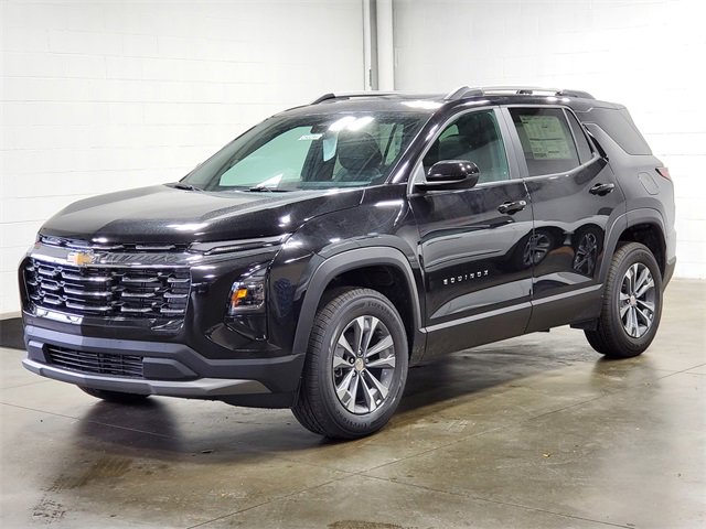 2026 Chevrolet Equinox LT photo 2