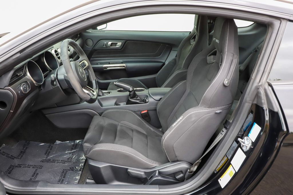 2018 Ford Mustang Shelby GT350 photo 2