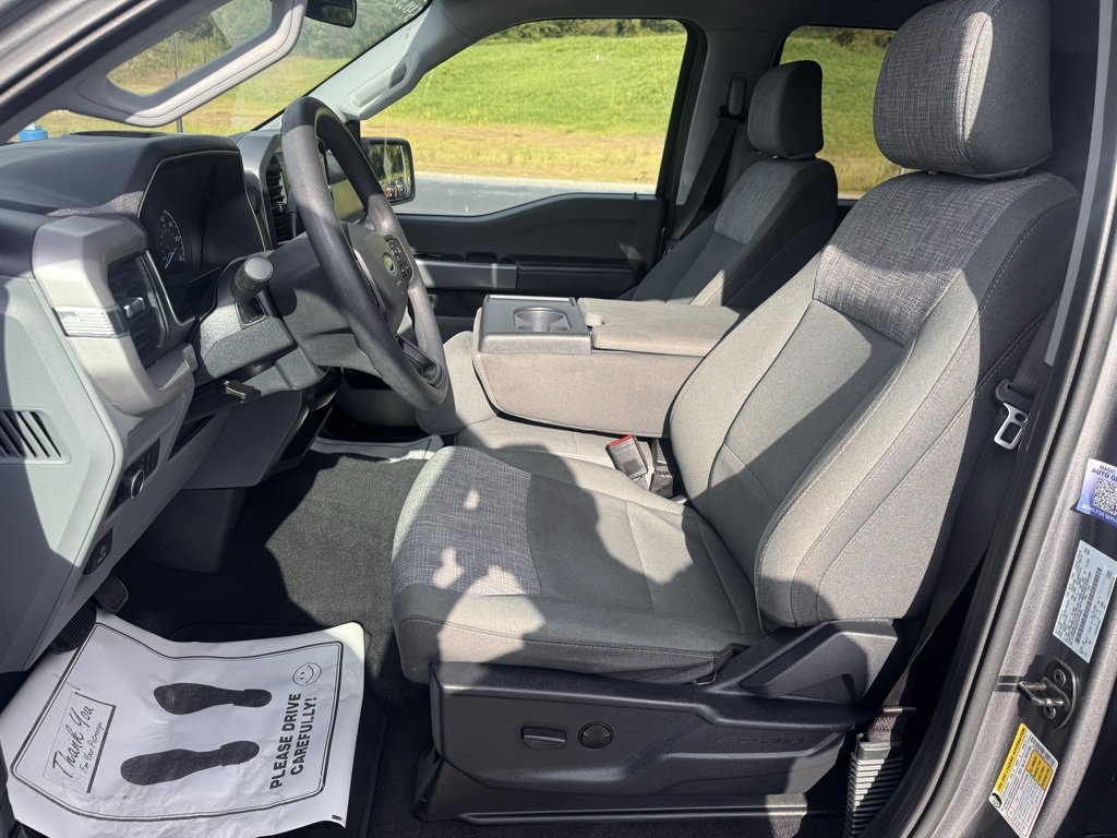 2023 Ford F-150 XL photo 16