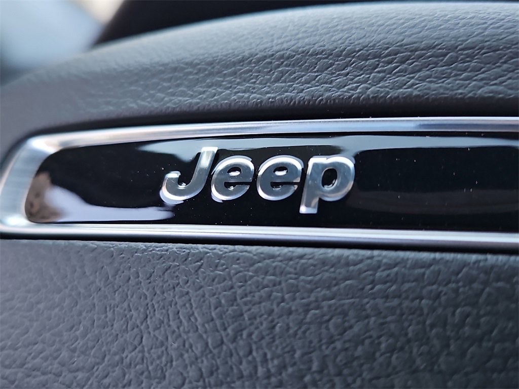 2025 Jeep Compass Latitude photo 24