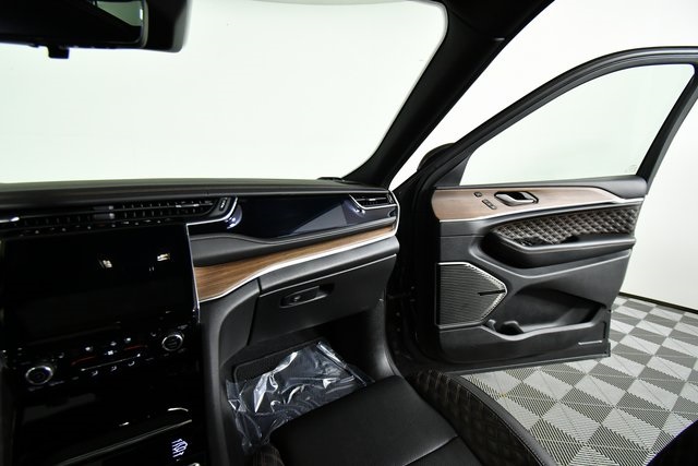 2022 Jeep Grand Cherokee Summit photo 18
