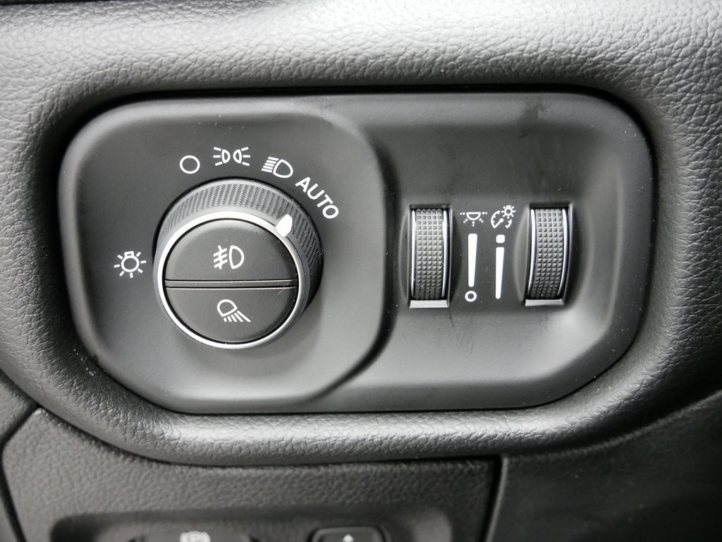 2025 Ram 1500 Laramie photo 16