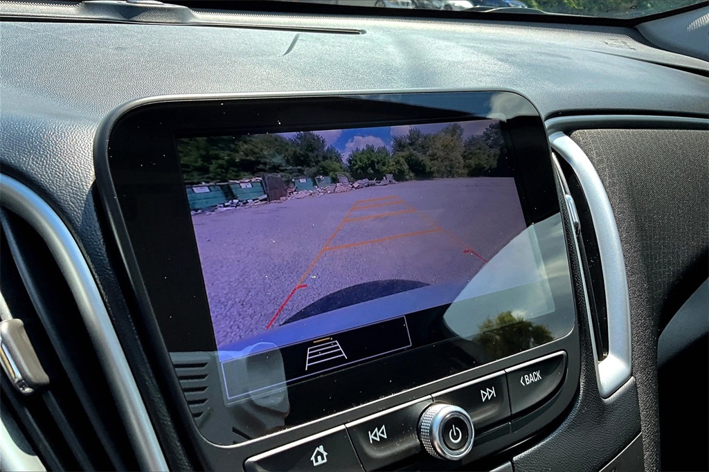 2023 Chevrolet Malibu 1LT photo 14