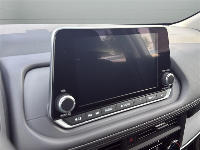 2026 Nissan Rogue S photo 14