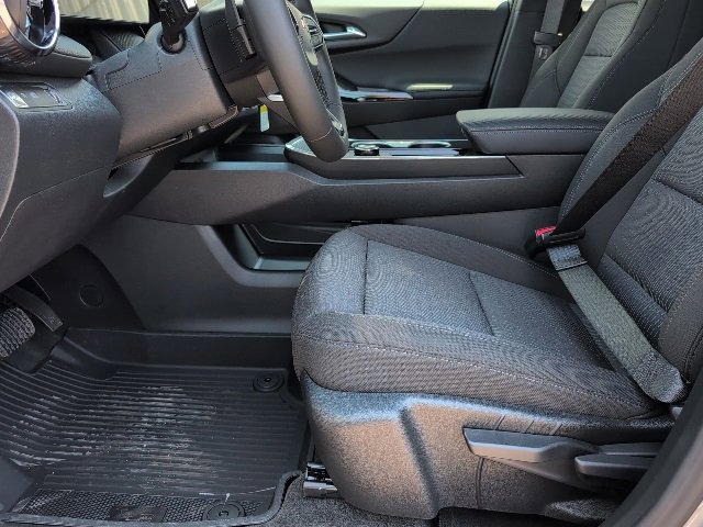 2026 Chevrolet Equinox LT photo 11