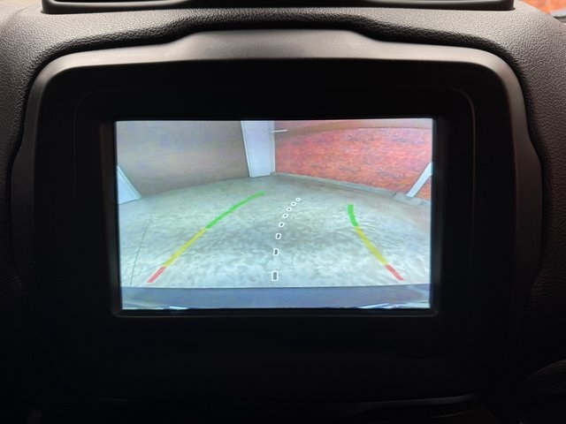 2020 Jeep Renegade Latitude photo 21