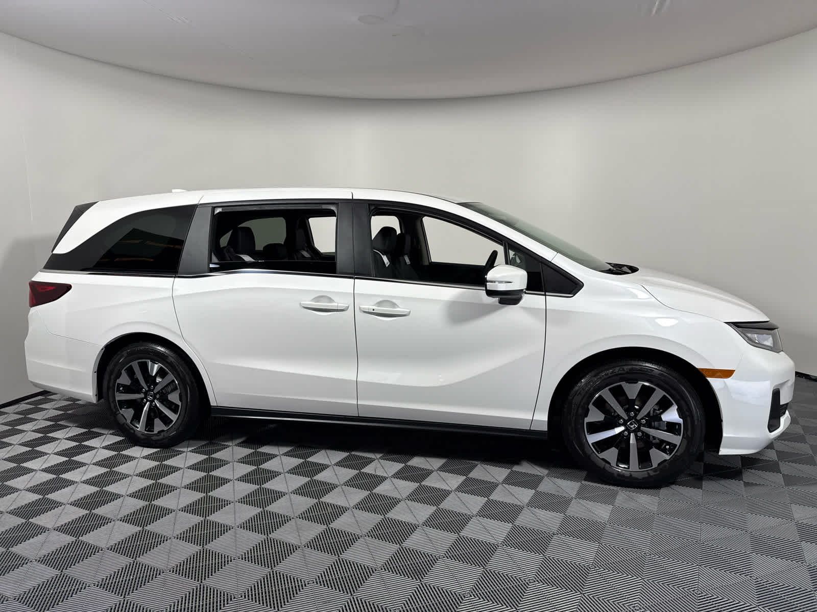 2025 Honda Odyssey EX-L photo 7