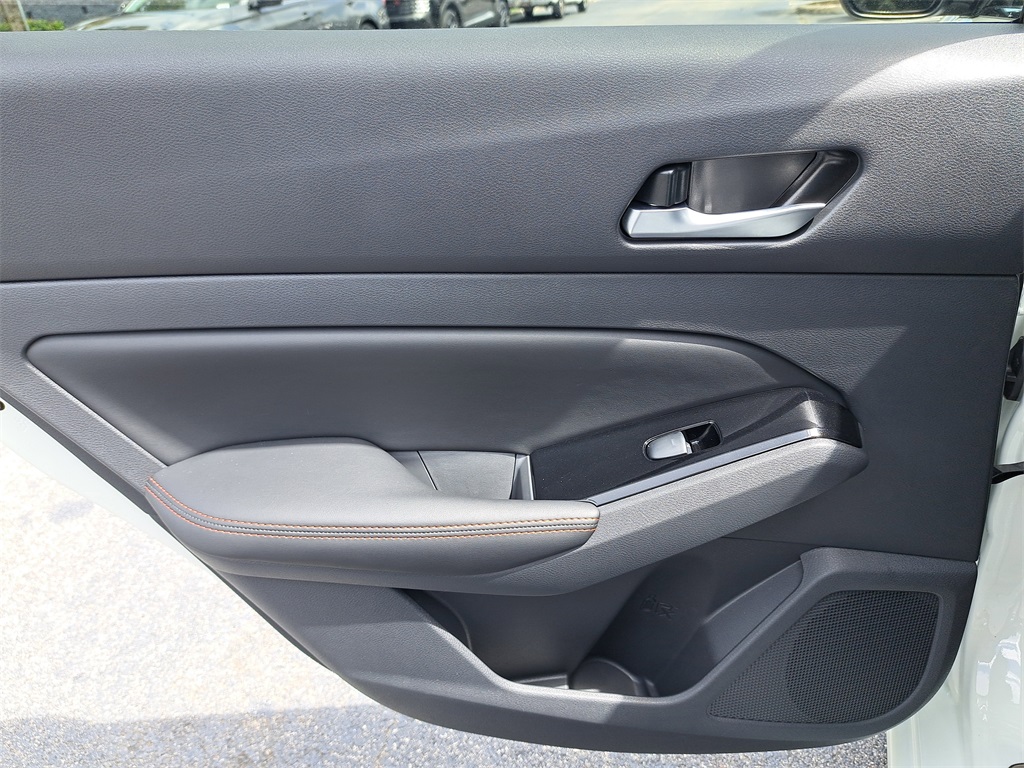2025 Nissan Altima 2.5 SR photo 14