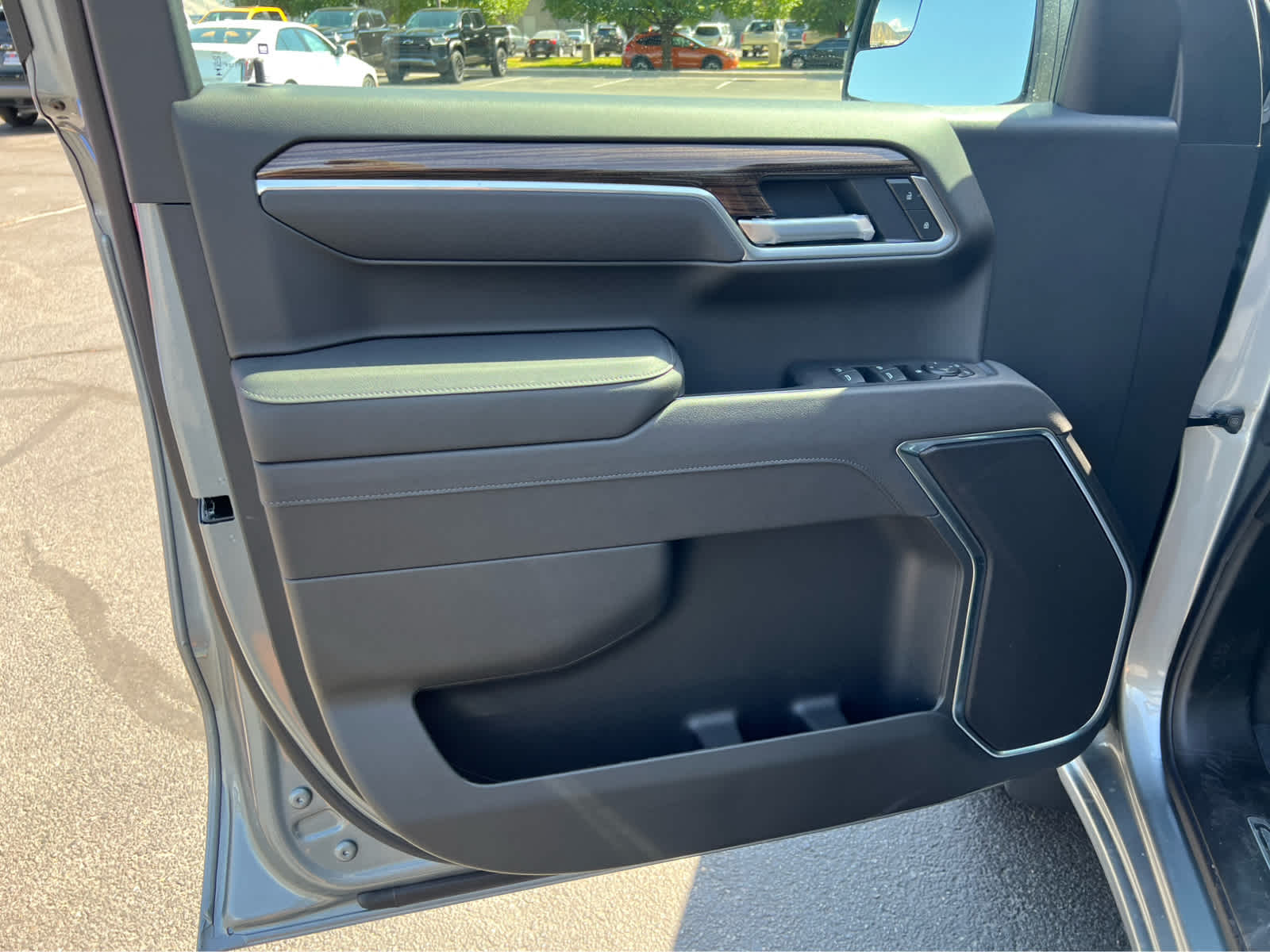 2026 Chevrolet Silverado 1500 LT photo 13