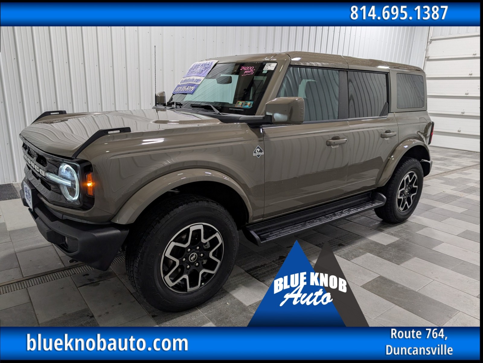2025 Ford Bronco 4-Door Outer Banks's photo