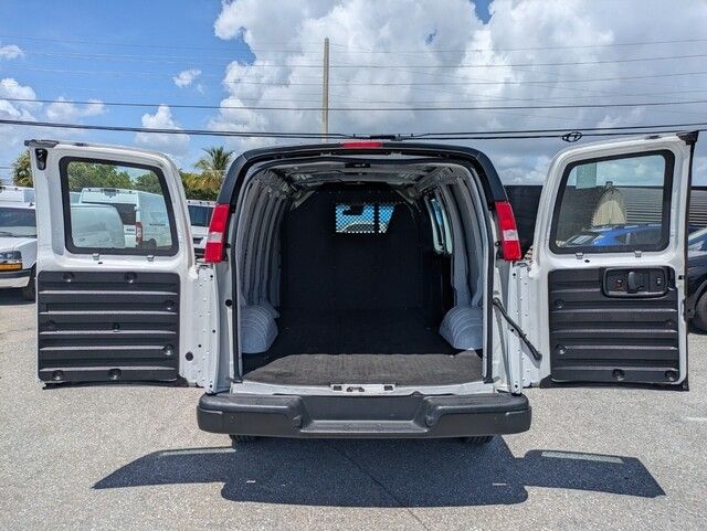 2021 Chevrolet Express 2500 Cargo photo 19