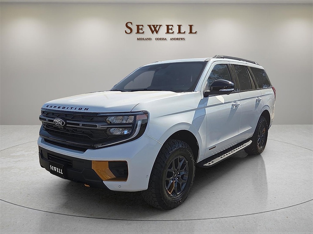 2025 Ford Expedition Tremor's photo