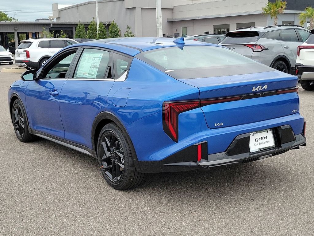 2025 Kia K4 GT-Line Turbo photo 6