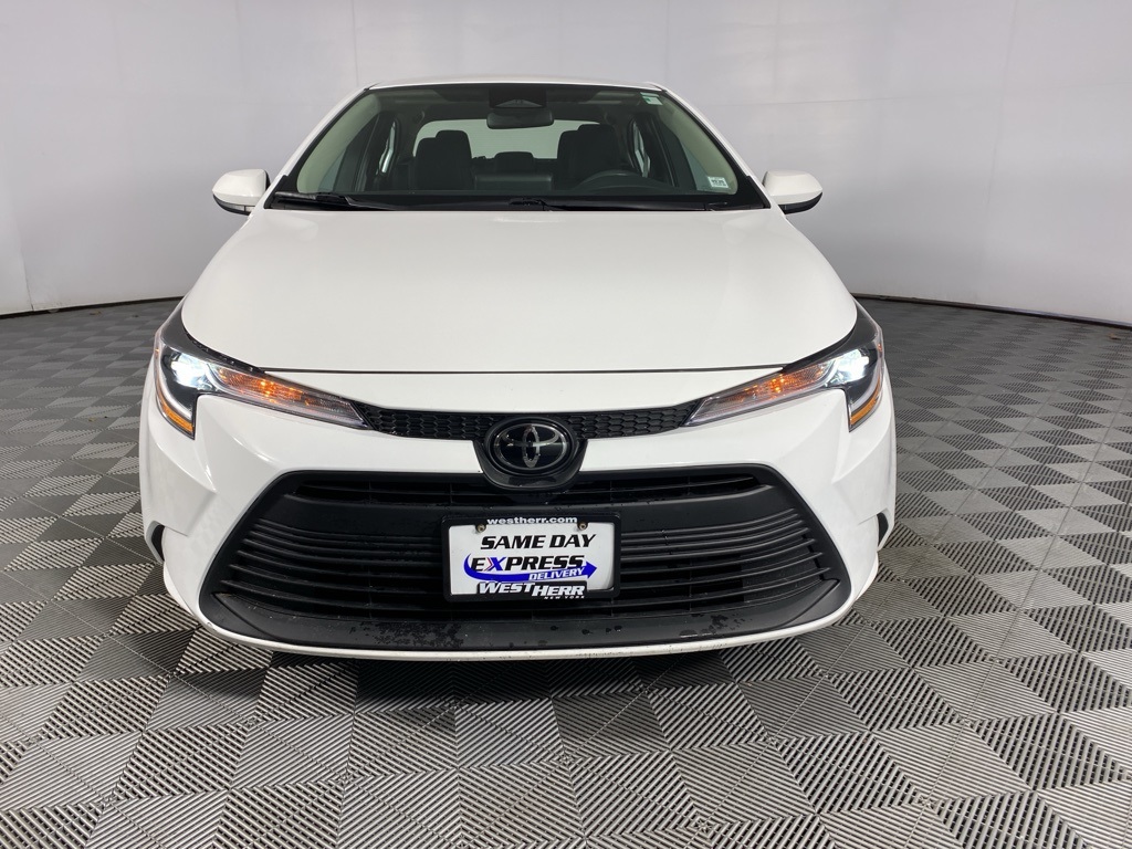 2024 Toyota Corolla LE photo 11
