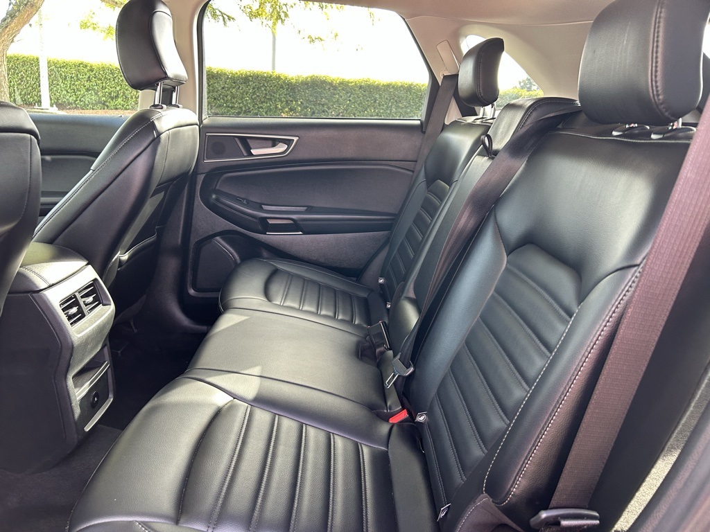 2023 Ford Edge SEL photo 23