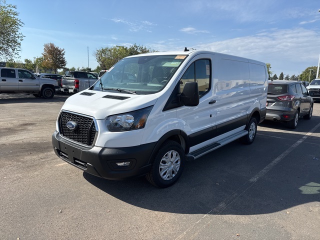 2024 Ford Transit photo 3