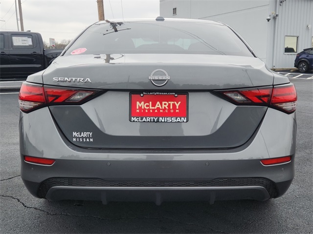 2025 Nissan Sentra SV photo 4