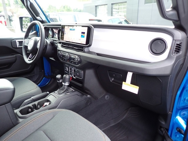 2025 Jeep Gladiator Sport S photo 10