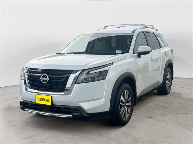 2025 Nissan Pathfinder SL's photo