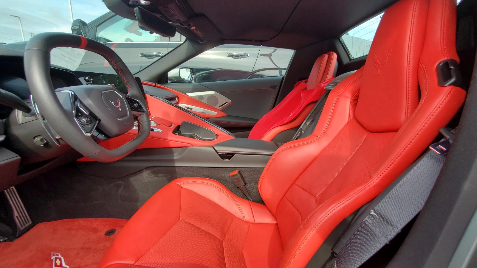 2023 Chevrolet Corvette Stingray 2LT photo 4