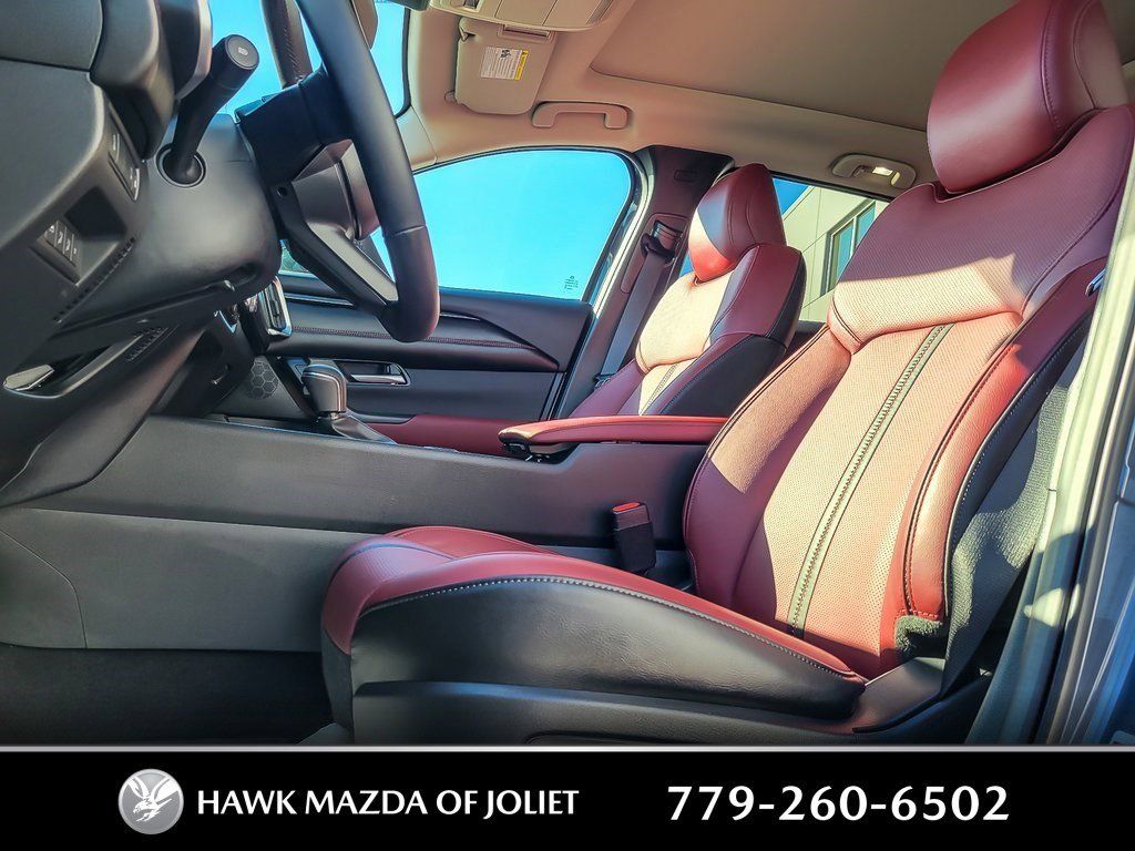 2025 MAZDA CX-50 - Image 7