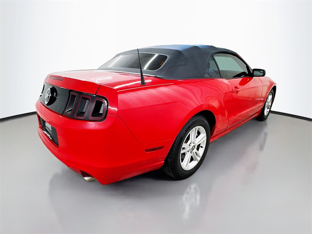 2014 Ford Mustang V6 photo 6