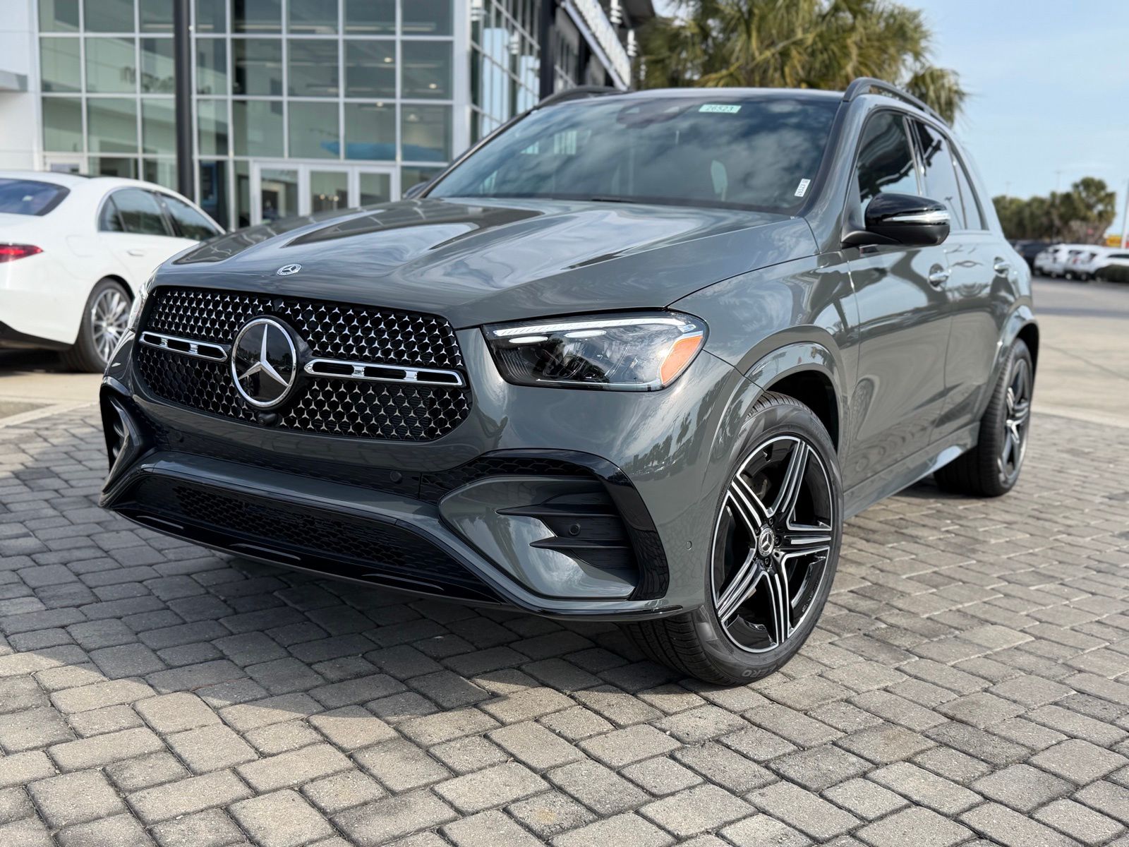 2026 Mercedes-Benz GLE GLE350's photo