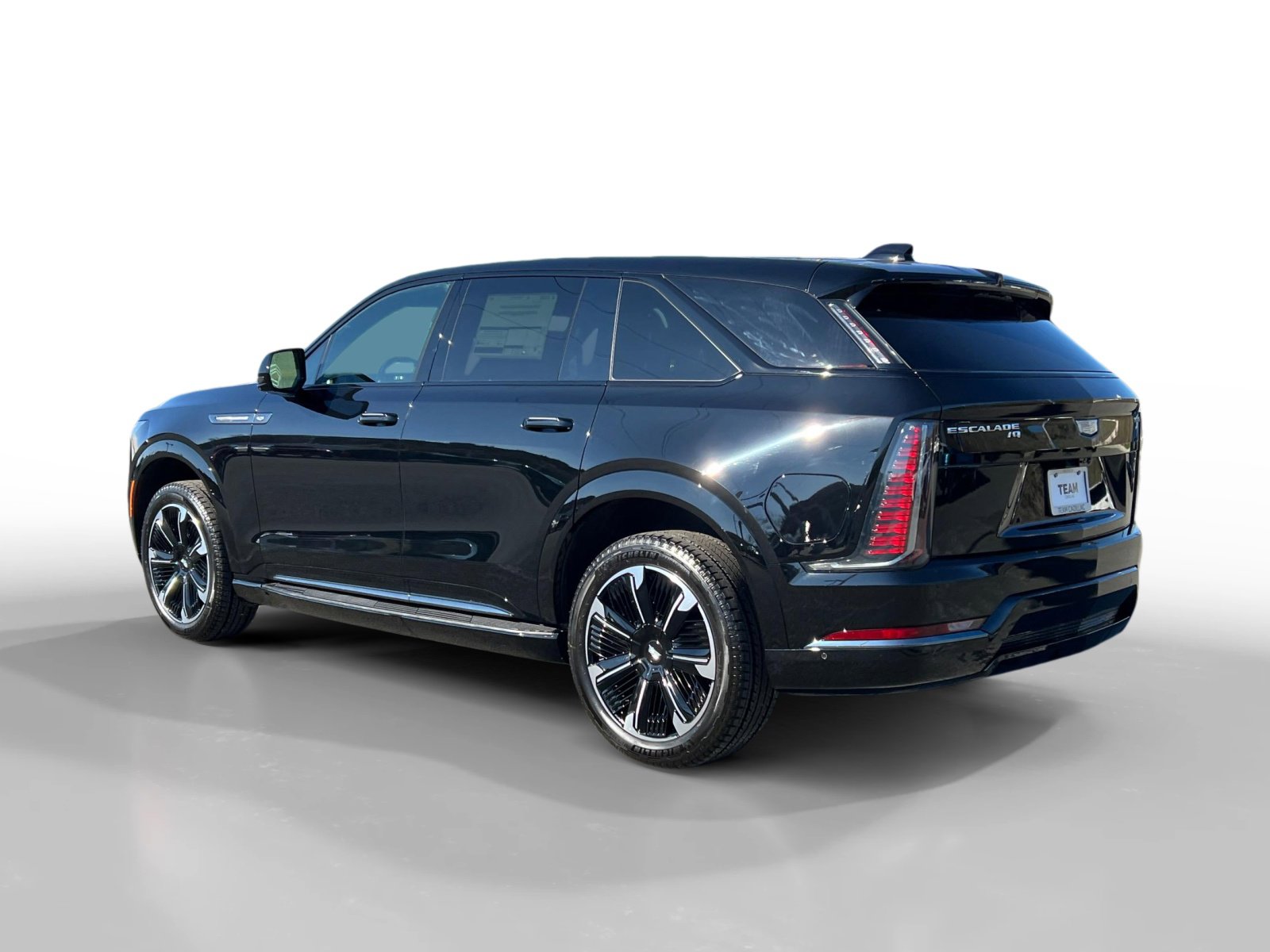 2025 Cadillac Escalade IQ Sport photo 3
