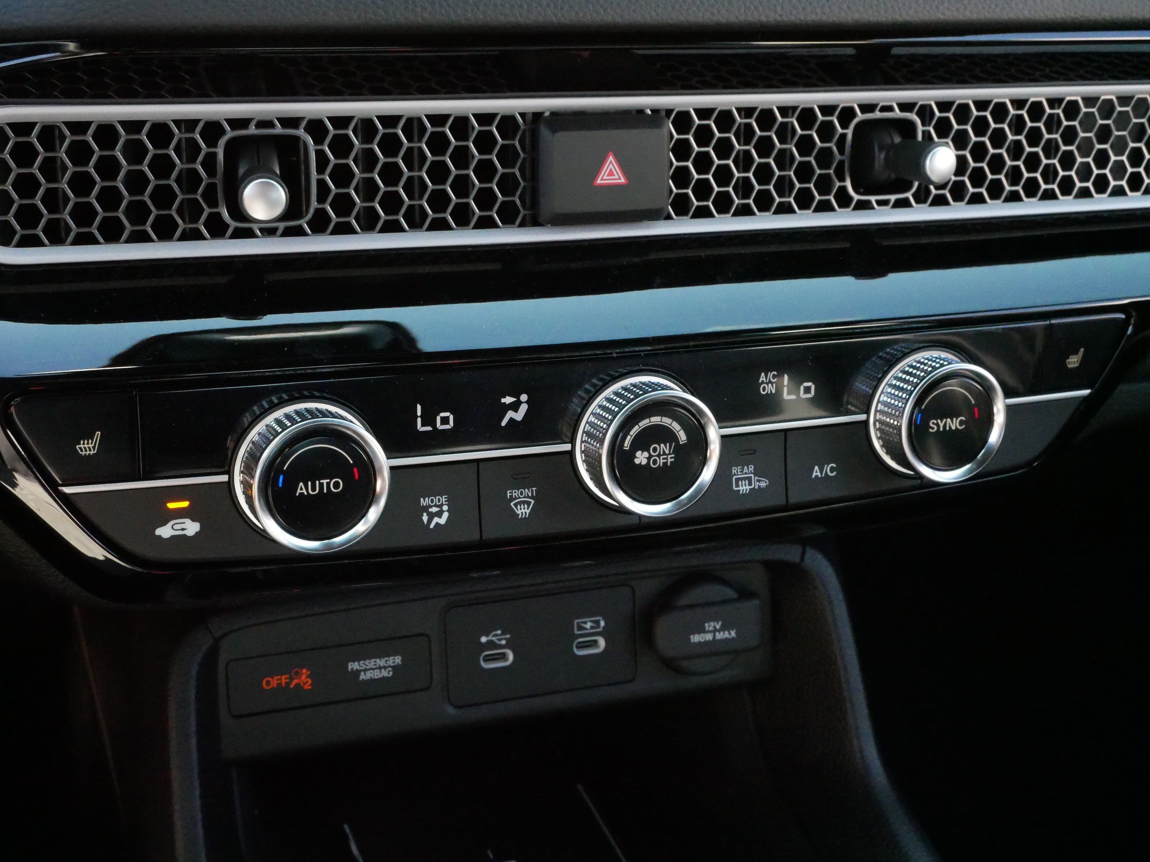 2025 Honda Civic Hybrid Sport Touring photo 21
