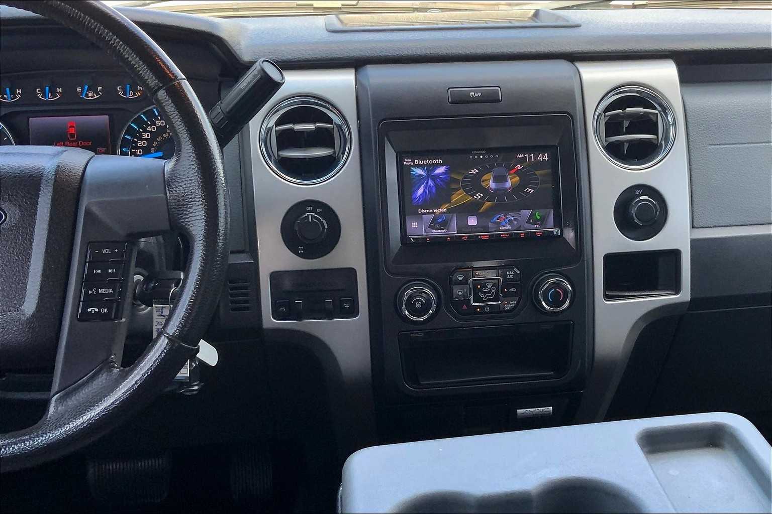 2013 Ford F-150 XLT photo 6