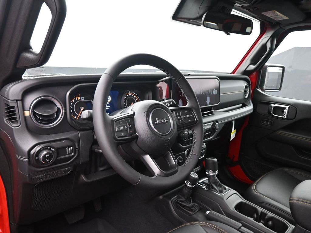 2025 Jeep Gladiator Sport photo 9