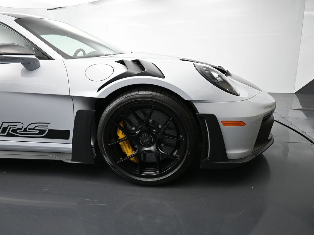 2025 Porsche 911 GT3 RS photo 17