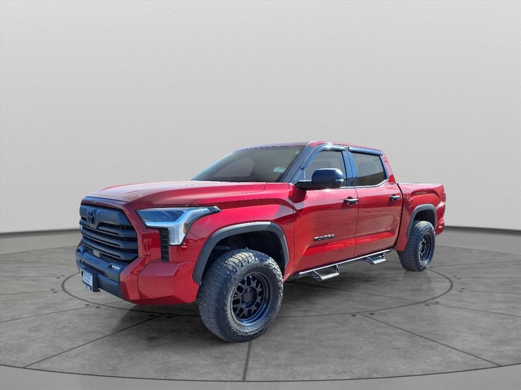 2023 Toyota Tundra SR5 CrewMax photo 2